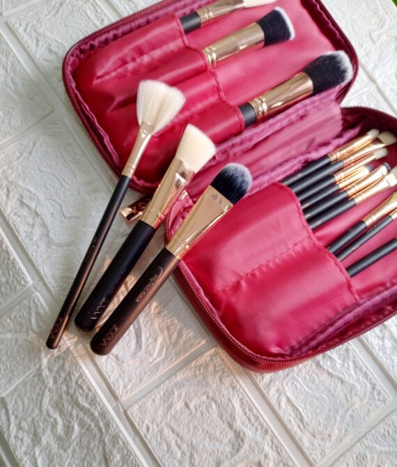 Zoeva Set of 15 Brushes with Bag